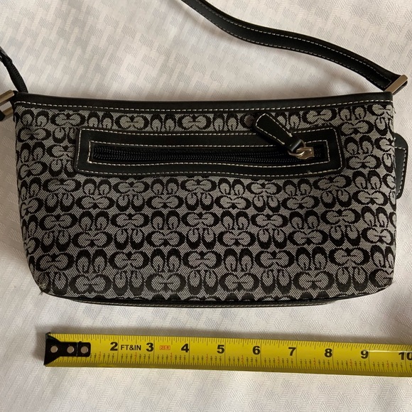 Black double G canvas handbag purse with two zipper compartments, single… - Picture 5 of 8